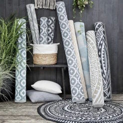 In- & Outdoor-Teppich Circles L 180 X B 118cm COLOUR CLASH In Schwarz-Weiß 12 In- & Outdoor-Teppich Circles L 180 X B 118cm COLOUR CLASH In Schwarz-Weiß -Dekor Haus Geschäft butlers in and outdoor teppich circles l 180 x b 118cm colour clash in schwarz weiss 5