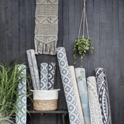 In- & Outdoor-Teppich Circles L 180 X B 118cm COLOUR CLASH In Schwarz-Weiß 13 In- & Outdoor-Teppich Circles L 180 X B 118cm COLOUR CLASH In Schwarz-Weiß -Dekor Haus Geschäft butlers in and outdoor teppich circles l 180 x b 118cm colour clash in schwarz weiss 6