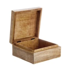 Truhe Mit Schnitzerei L 17 X B 17cm TREASURE In Hellbraun-Gold -Dekor Haus Geschäft butlers truhe mit schnitzerei l 17 x b 17cm treasure in hellbraun gold 4